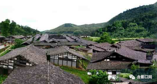 浩山乡岚陵村