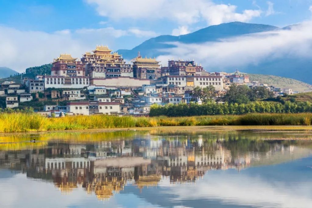 云南旅游必去十大景点推荐(云南旅游景点大全) 云南旅游必去十大景点推荐(云南旅游景点大全)