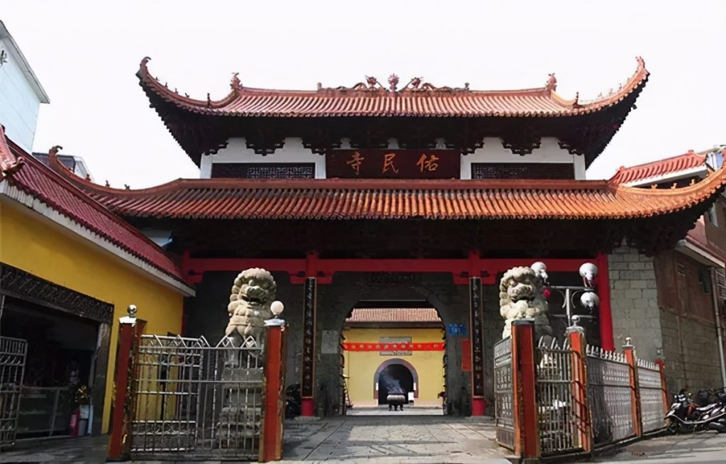 南昌旅游攻略必去景点（江西南昌十大旅游景点）