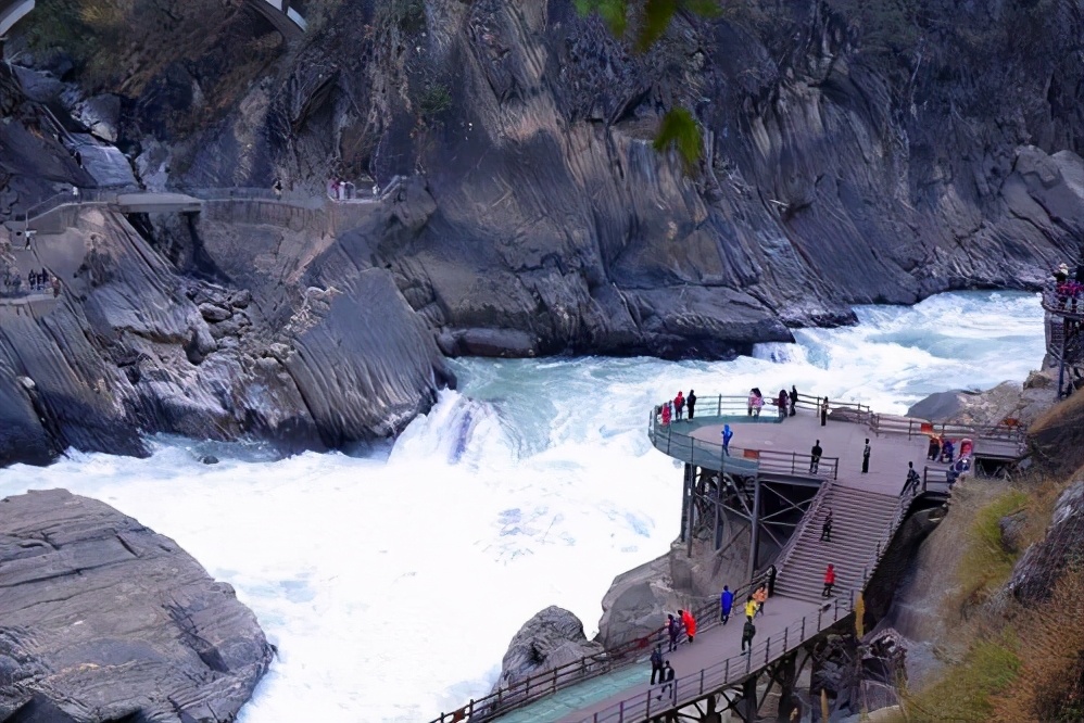 云南旅游必去十大景点推荐(云南旅游景点大全) 云南旅游必去十大景点推荐(云南旅游景点大全)