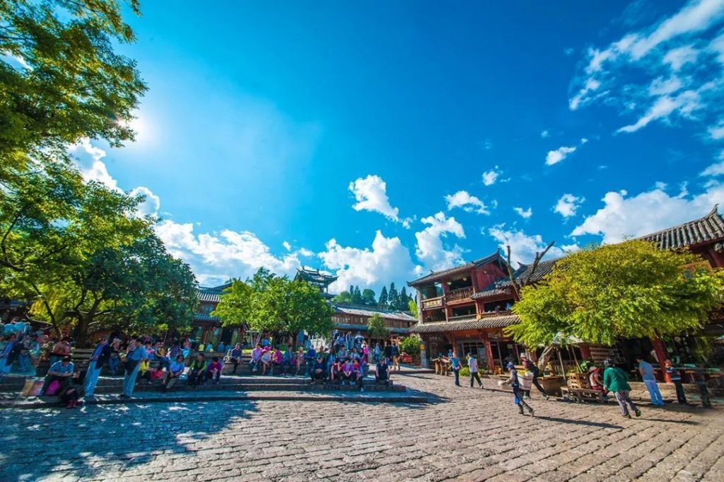 云南旅游必去十大景点推荐(云南旅游景点大全) 云南旅游必去十大景点推荐(云南旅游景点大全)
