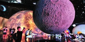 上海游玩攻略必去的地方（上海游玩10大网红打卡景点）