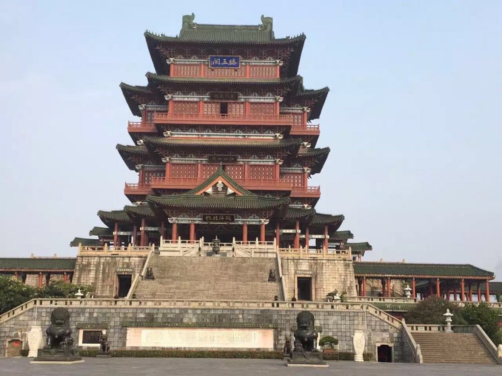南昌旅游攻略必去景点（江西南昌十大旅游景点）