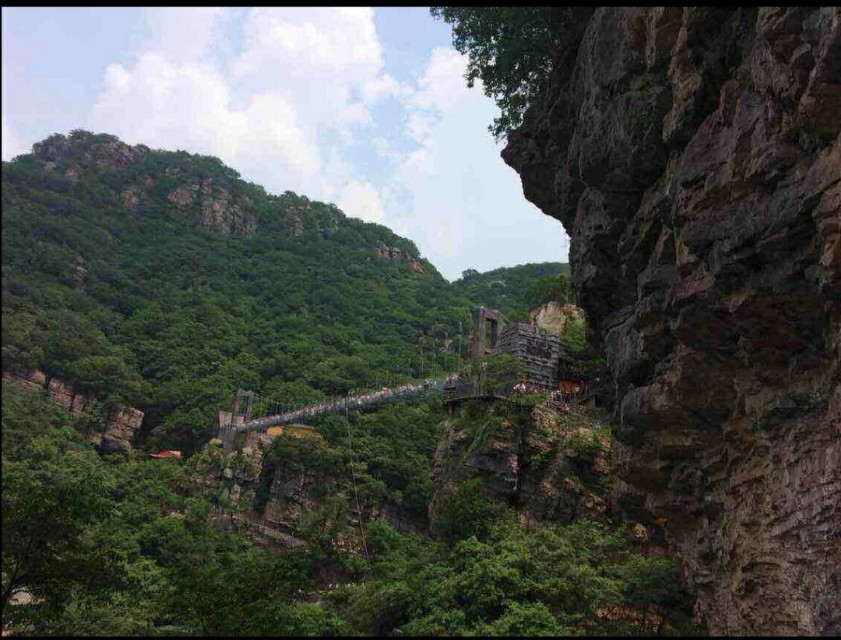 平顶山旅游景点大全排名（平顶山旅游必去十大景点）