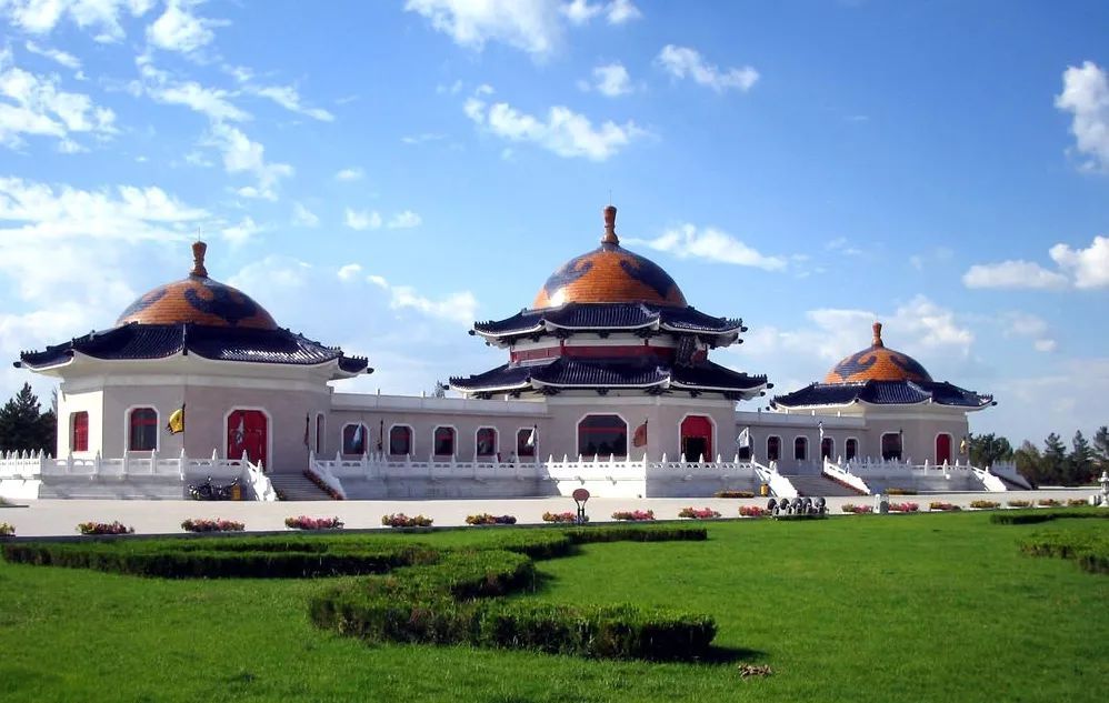 内蒙古旅游攻略必玩的景点（内蒙旅游必去10大景点）
