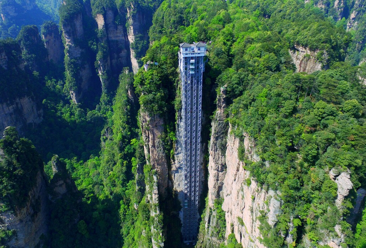 百龙天梯