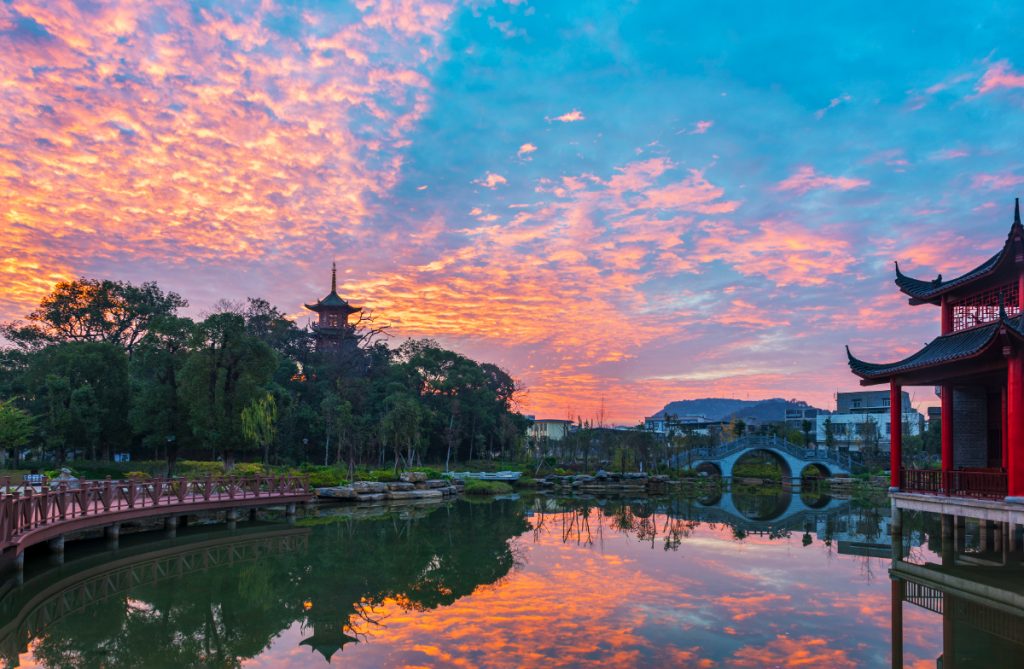 广西贺州有什么好玩的地方旅游景点推荐? 广西贺州有什么好玩的地方旅游景点推荐?