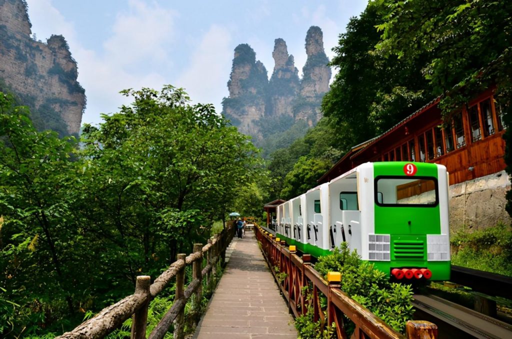 张家界旅游景点有哪些?张家界十大景点排名! 张家界旅游景点有哪些?张家界十大景点排名!